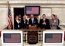 220px-NYSE_opening_bell.jpg.a2ea39ebacf26edeaa3c8027b751a482.jpg