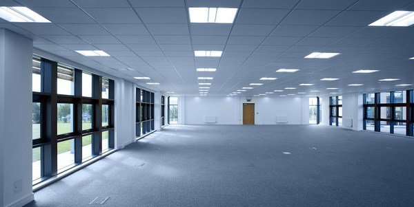 Empty-Office-Building-896x500.jpg.eaed767372d75376efb745d9e9768961.jpg